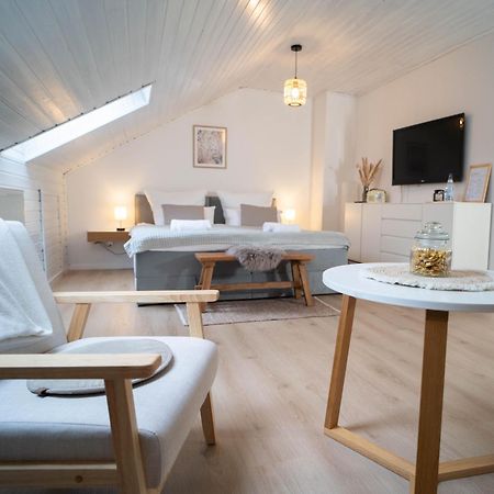 Charmantes Apartment Mit Balkon Mindelheim Eksteriør bilde