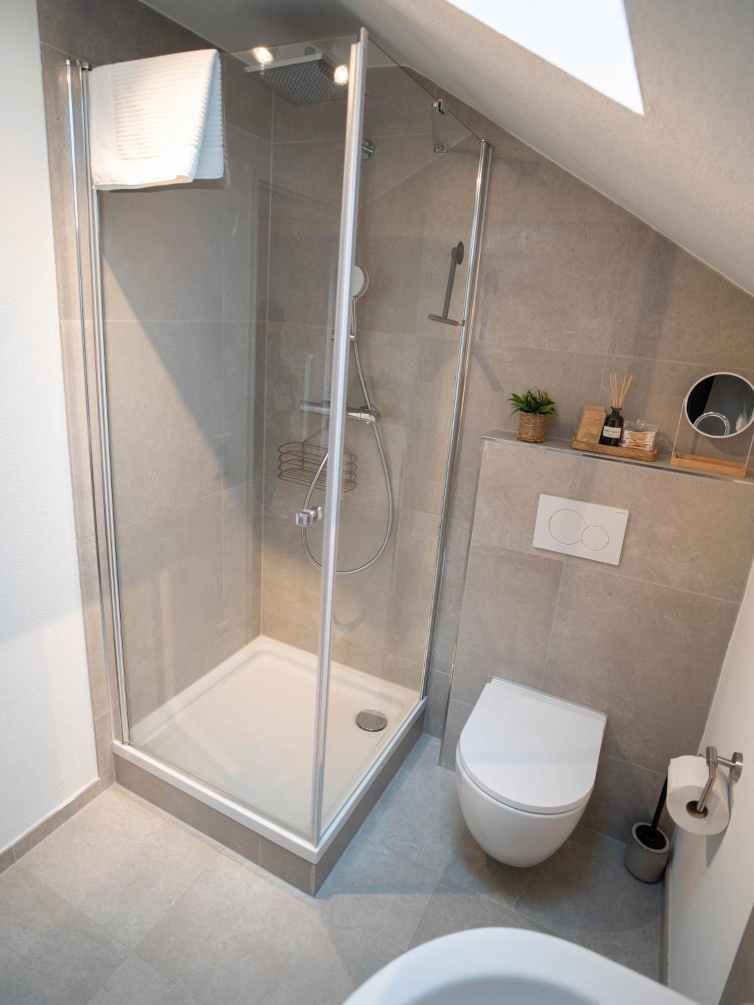 Charmantes Apartment Mit Balkon Mindelheim Eksteriør bilde
