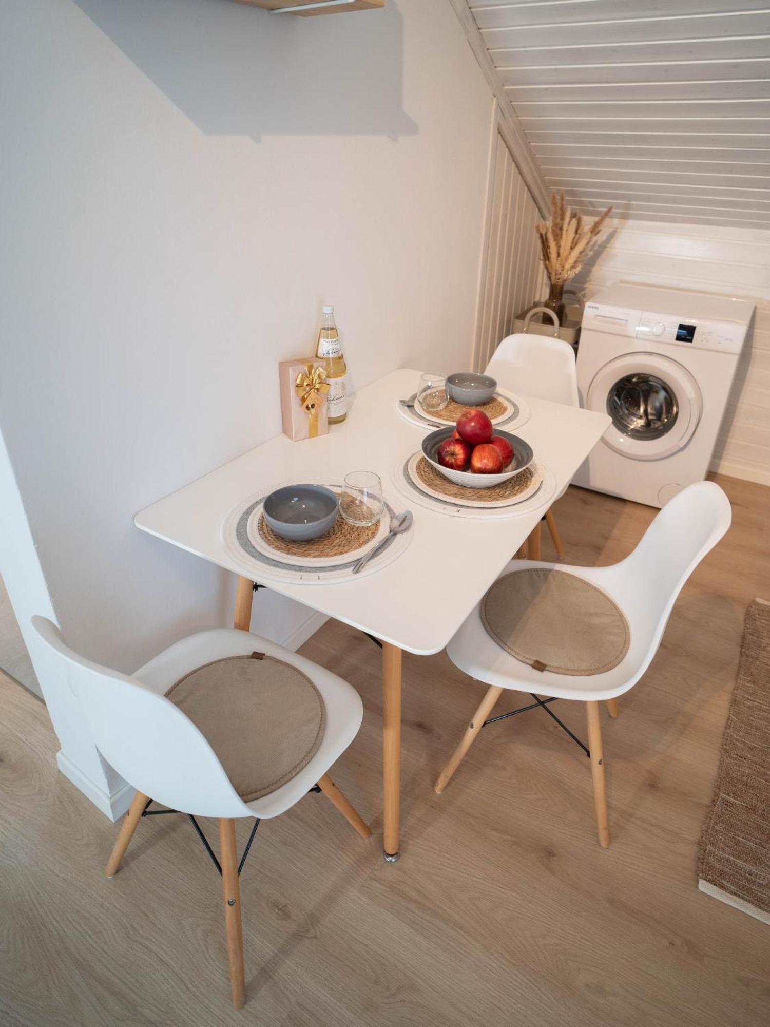 Charmantes Apartment Mit Balkon Mindelheim Eksteriør bilde